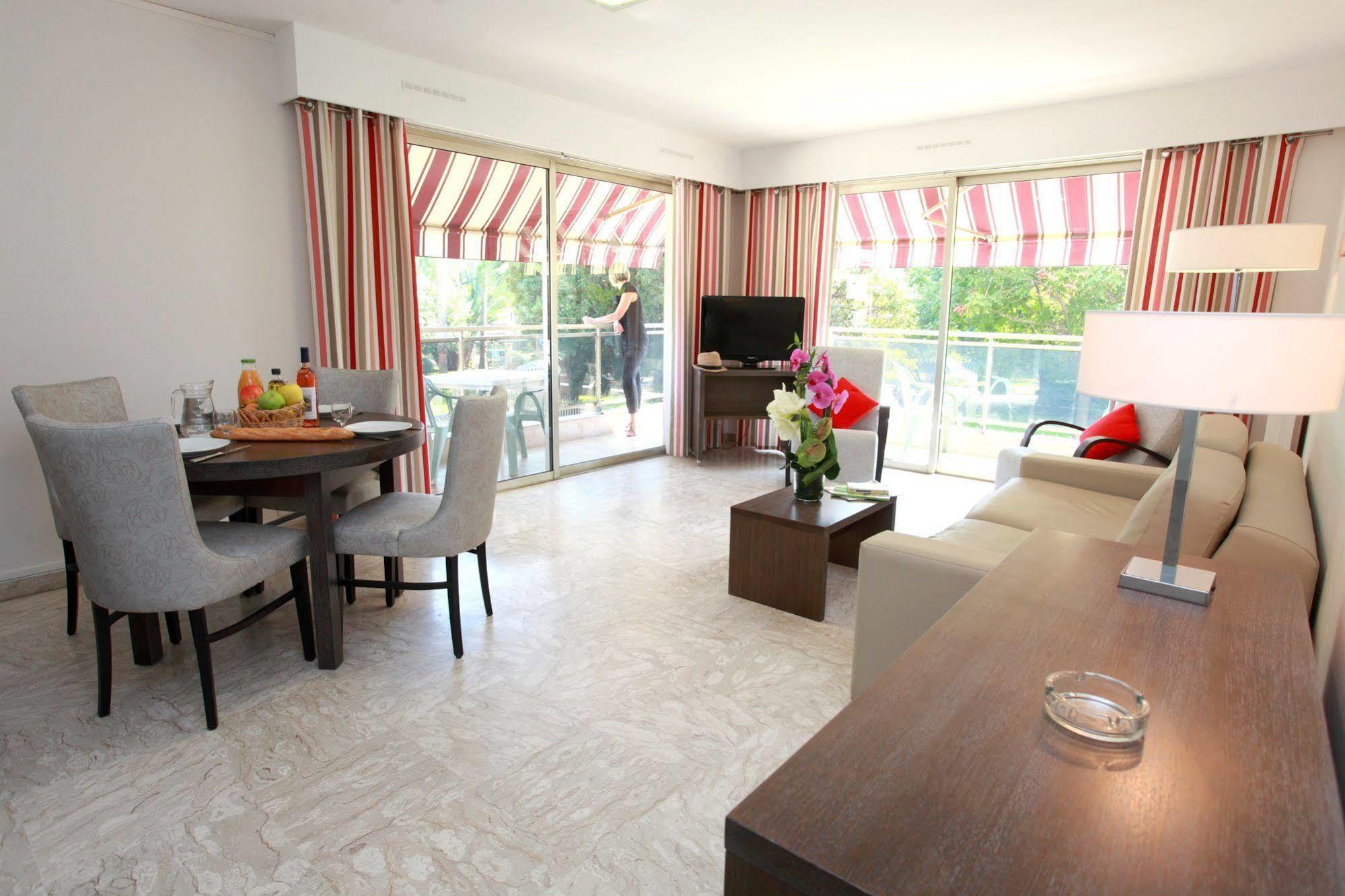ז'ואן-לה-פינס The Originals Residence, Les Strelitzias מראה חיצוני תמונה